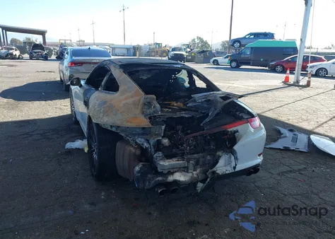 2015 Porsche 911 Carrera 4S z USA, uszkodzony, nr VIN WP0AB2A96FS125976